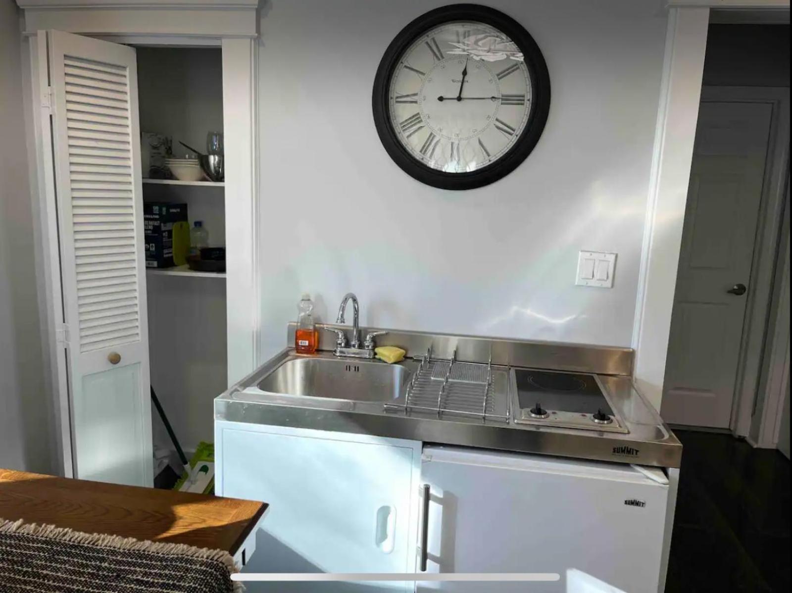 Private Suite In Huntington Station المظهر الخارجي الصورة