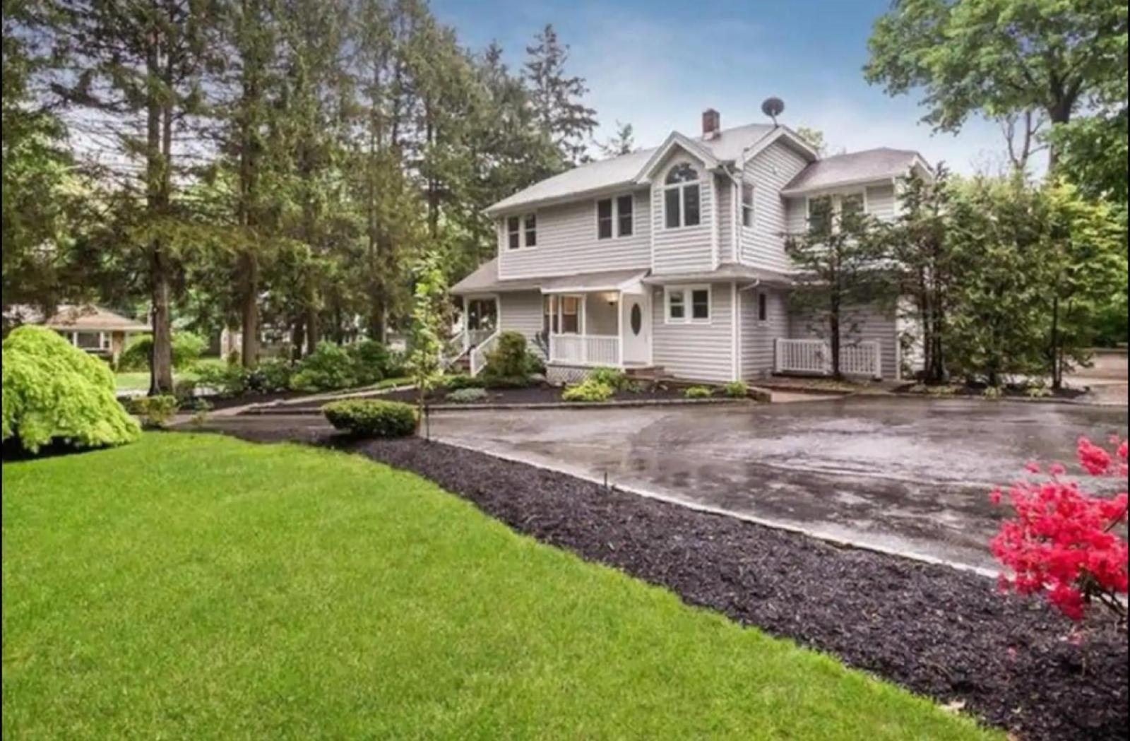 Private Suite In Huntington Station المظهر الخارجي الصورة